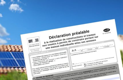  Installation de panneaux solaires sur toiture : faut-il une autorisation en mairie ?